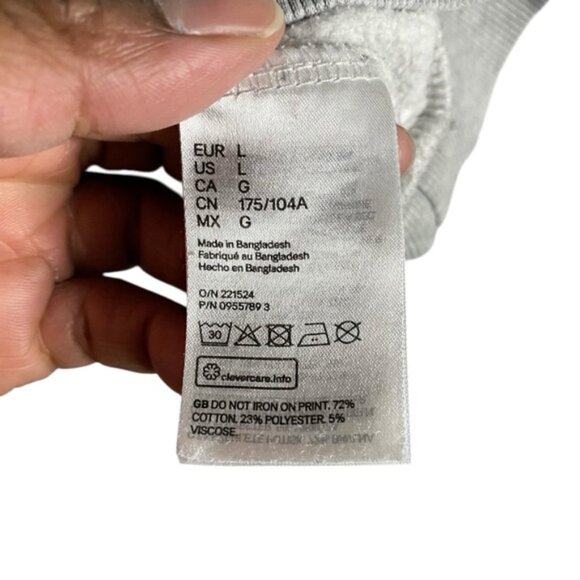 H&M x Yale University Women's Gray Relaxed Casual Crewneck Sweatshirt - Picture 7 of 13